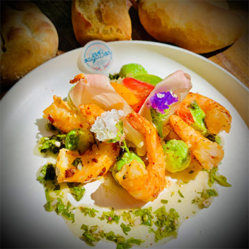 How About Having Lunch At Château Sainte Roseline ?