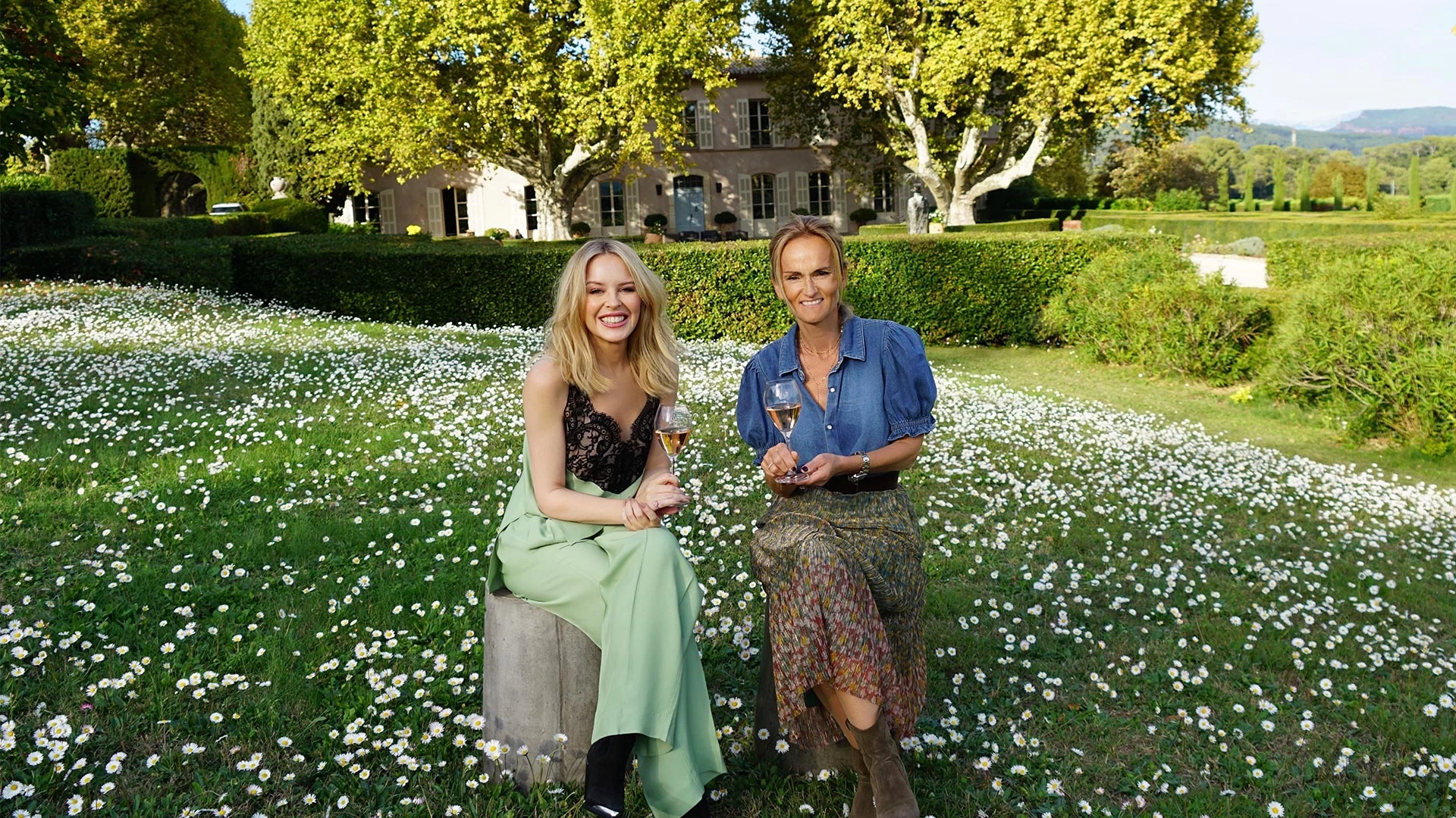 chateau sainte roseline lancement officiel de la cuvee kylie minogue